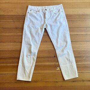 Crippen white straight leg cropped jeans. Size 29.